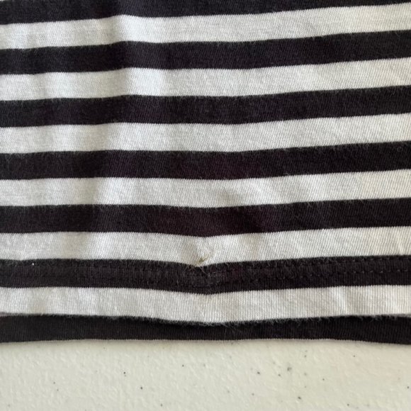 COPY - Levi's Small Navy/White Stripe T-shirt - Picture 6 of 10